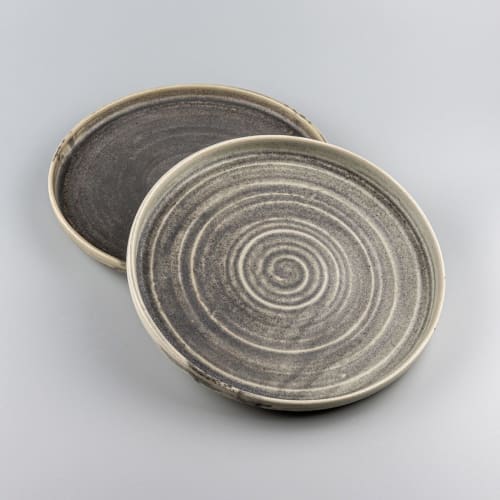 Plates Set Nomisia | Dinnerware by Svetlana Savcic / Stonessa