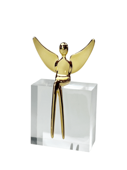 Angel figure in Gloss Gold | Sculptures by YENNY COCQ