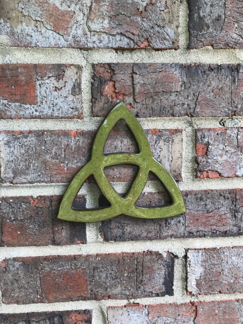Trinity Celtic Knot (Singular) Olive Glaze | Wall Sculpture in Wall Hangings by Studio Strietnberger / Knottery Pottery - Kathleen Streitenberger