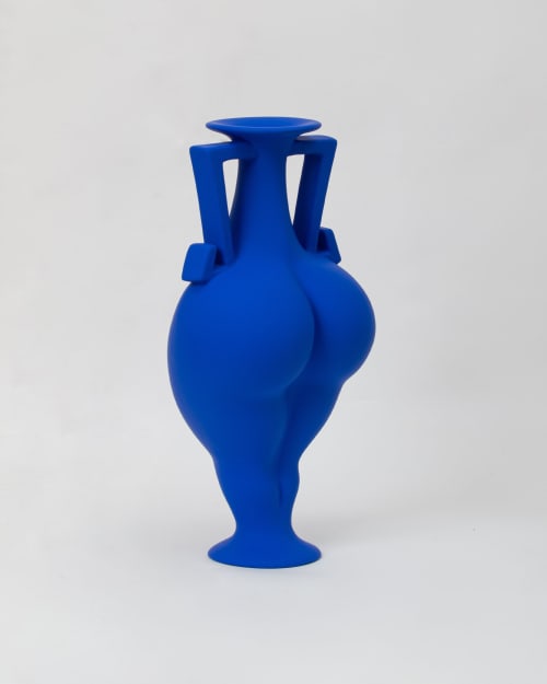 Klein B-fora | Vases & Vessels by OM Editions