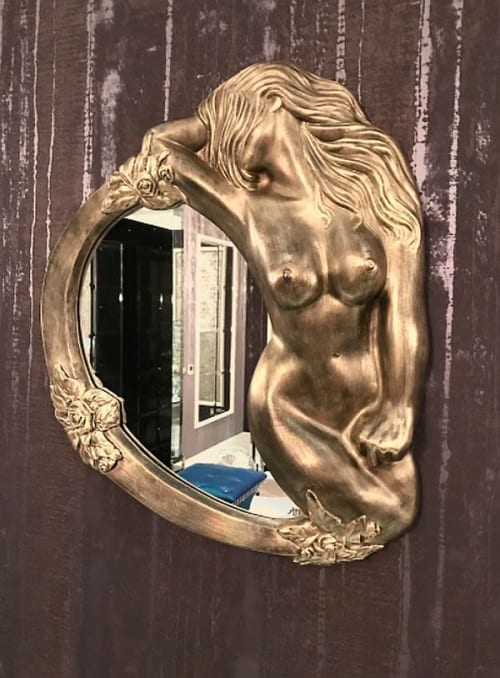Mirror woman beautiful hand painted wall decoration | Decorative Objects by ultimate European