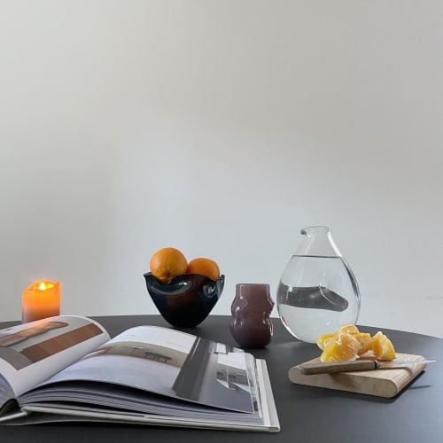 Squeeze jug, dancing glass, dancing bowl | Interior Design by Stenholt Glas