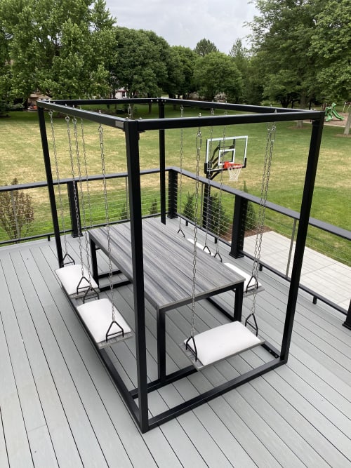 Black 6-Seater with Pebble Grey Trex Wood | Tables by SwingTables
