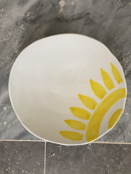 Salad bowl the Sun | Dinnerware by Patrizia Italiano