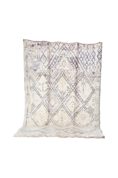 VINTAGE MOROCCAN BENI OUARAIN RUG | Area Rug in Rugs by Kechmara D