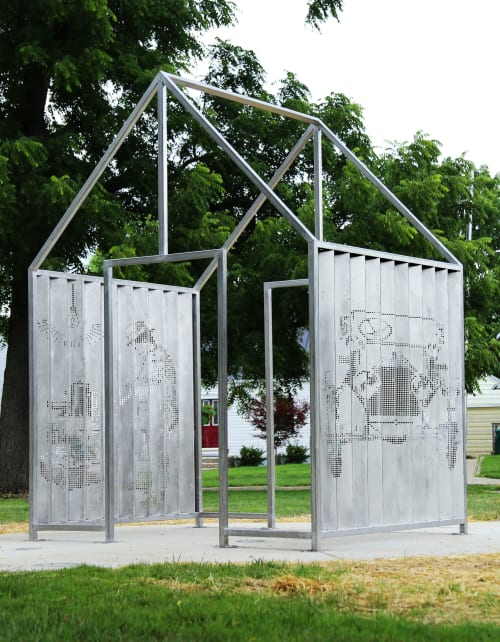 Mutual Homes | Public Sculptures by Virginia Kistler | Oak Park in Kettering