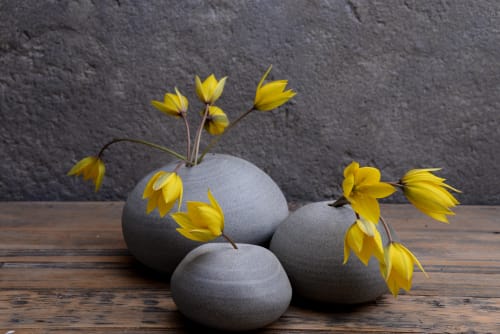 Smooth pebble stone bud vase, minimalist monochrome | Vases & Vessels by Laima Ceramics