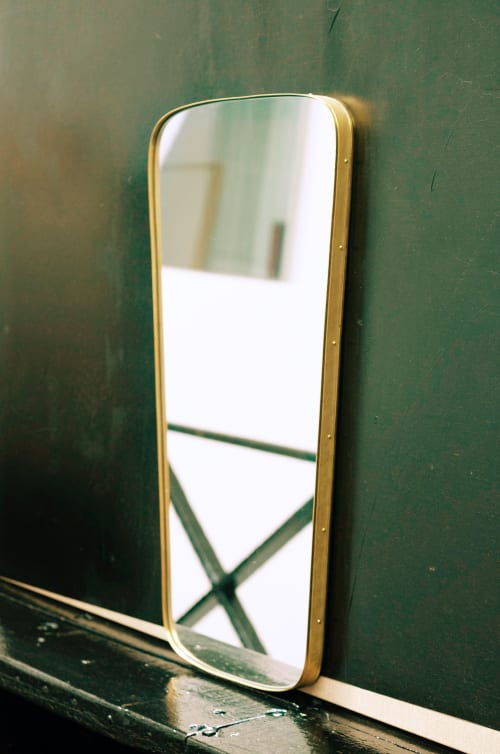 Contemporary Rectangular Mirror Round Edges & Brass Frame | Decorative Objects by Jover + Valls