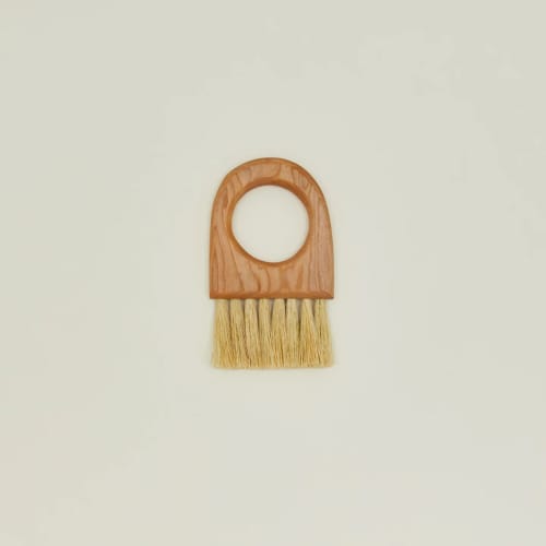 Curly Cherry Circle Brush | Bench Brush | Tampico | Minimal | Sweeper | Decorative Objects by S W E V E N