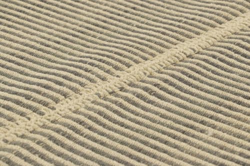 Rug & Kilim’s Contemporary Kilim in Gray and Beige Textural | Rugs by Rug and Kilim