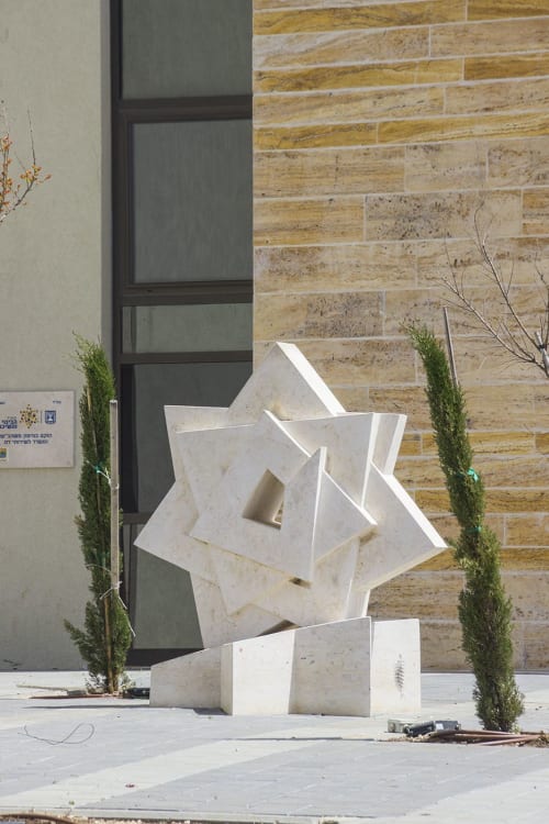 The Star of Liberty at the new Synagogue in Ma'alot, Israel | Public Sculptures by Nils Hansen | Hybrid Sculpture Lab Berlin | Ma'alot-Tarshiha in Ma'alot-Tarshiha