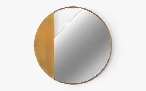 Solida Brass Plated Metal Circular Mirror | Decorative Objects by LAGU