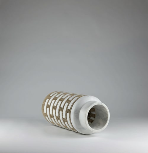 Illogiche Connessioni - alto | Vessels & Containers by gumdesign
