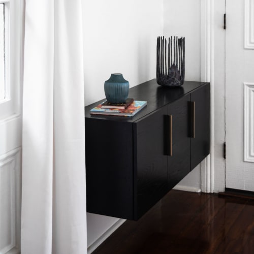 Wall-mounted credenza | Storage by Komolab