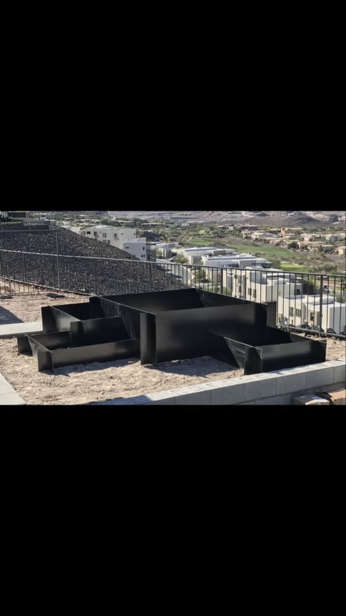 Custom steel tiered planter bed | Plants & Landscape by Avidon Design