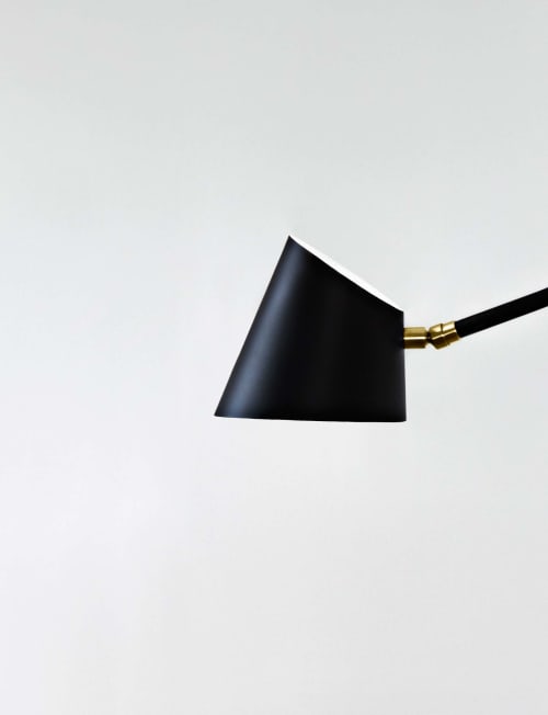 Hartau Simple Single Pendant with Shades by Studio d'Armes | Pendants by Studio d'Armes