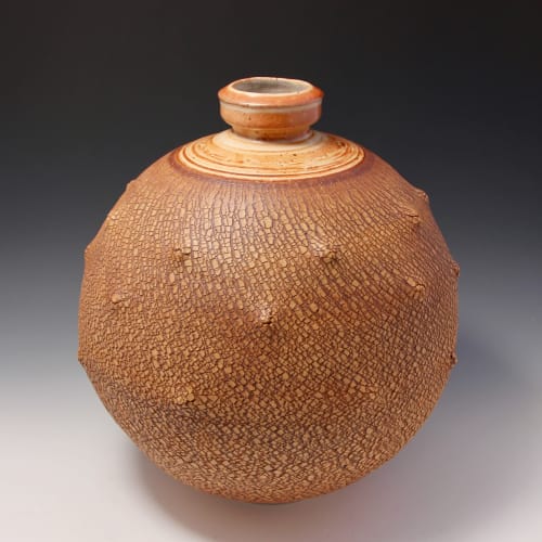 Sodium silicate texture vase