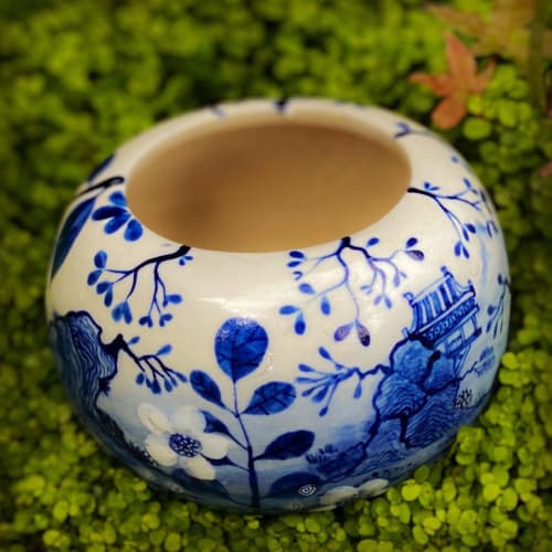 Muropots Botanic Gardens Limited, hand made and painted pot. | Vases & Vessels by Jaime Fernandez Muro. MUROPOTS.