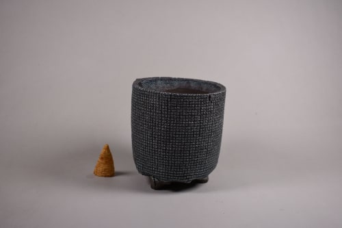LLB-8g | Vases & Vessels by COM WORK STUDIO
