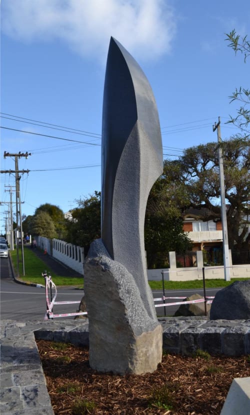 Hui Hui | Public Sculptures by Chris Bailey | Fearon Park in Auckland