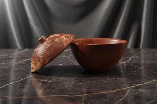 Spalted Applewood Lidded Vessel – Hand‑Turned | Decorative Bowl in Decorative Objects by Holzkunst Samuel Meisinger