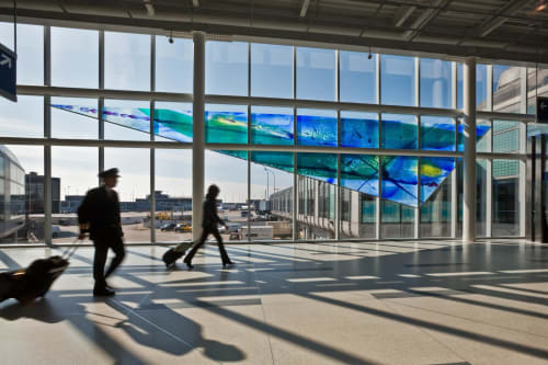 Jet Trails blown glass | Murals by Guy Kemper | O'Hare International Airport - Terminal 1 Departures in Chicago