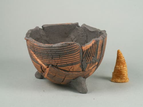 Co-2 | Vases & Vessels by COM WORK STUDIO