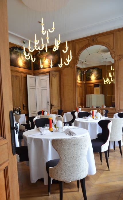 Wersailles Suspensions | Chandeliers by Beau&Bien | Clarance Hotel in Lille