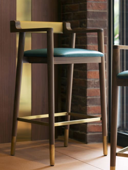 Pinot Duck Stool | Chairs by JJ Acuna / Bespoke Studio