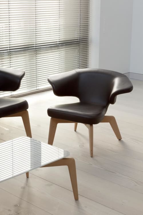 MUNICH chair series | Chairs by Sauerbruch Hutton