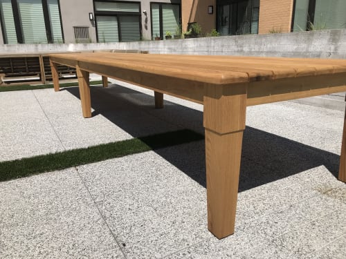 19' Black Locust outdoor dining table