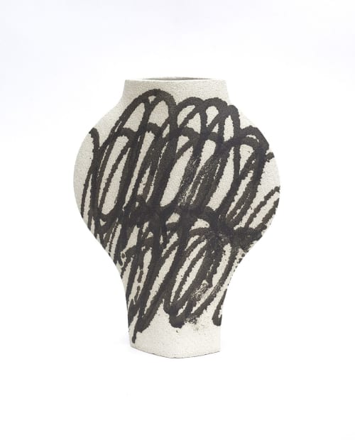 Ceramic Vase ‘Dal - Circles Black’ | Vases & Vessels by INI CERAMIQUE