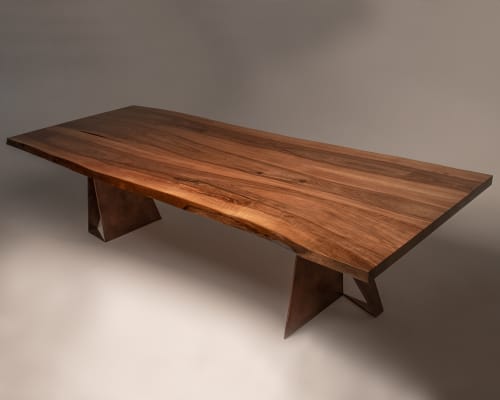 French Walnut | Internal Live Edge | Tables by L'atelier Mata