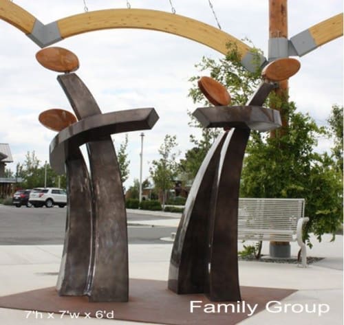 Family Group | Public Sculptures by Richard Warrington | Port of Kennewick in Kennewick