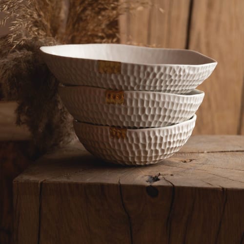 Blanche Bowl, four sizes | Tableware by Boya Porcelain
