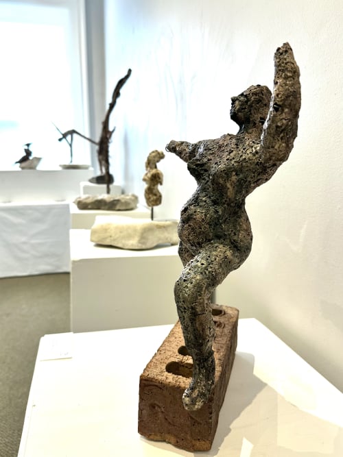 Warrier Venus | Sculptures by Catharina Goldnau Ceramics
