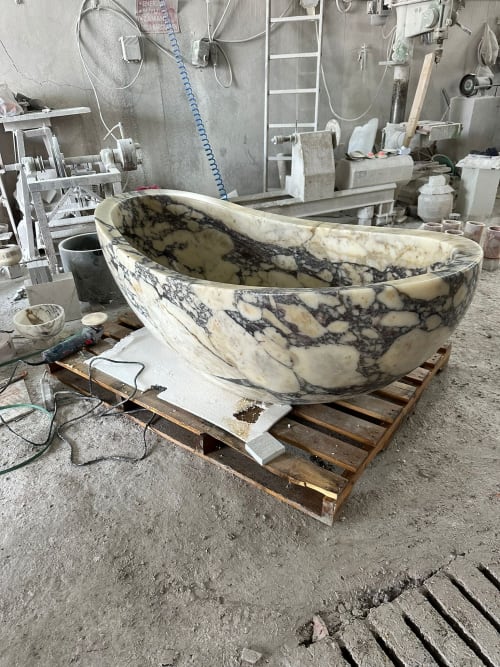 Calacatta Viola Marble Freestanding Bathtub | Furniture by Vero Marble