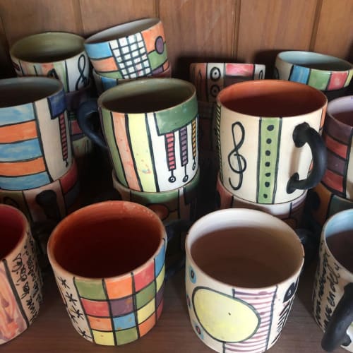 mug | Drinkware by Cécile Brillet, Tierra i fuego ceramics