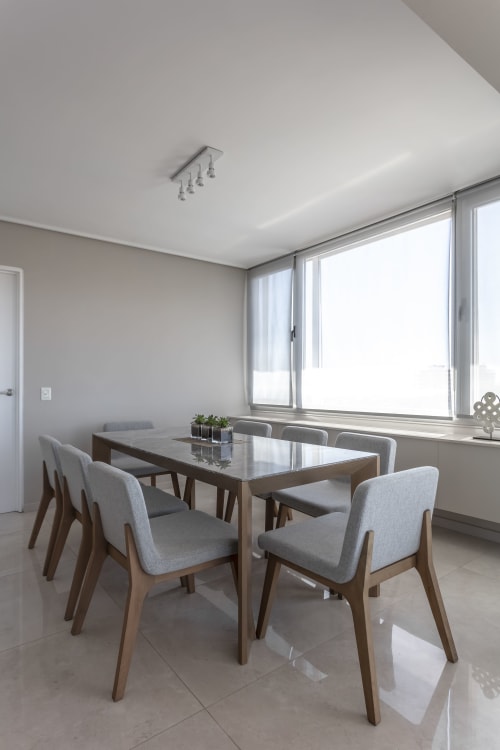 Oslo Chair | Dining Chair in Chairs by Matriz Design