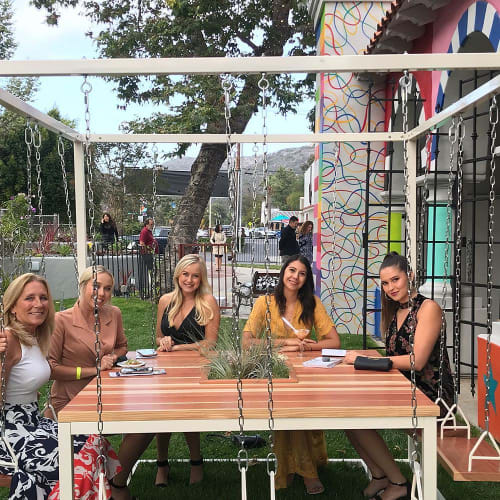 White 8-Seater SwingTable Cedar | Tables by SwingTables