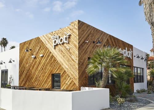 The Plot, Restaurants, Interior Design