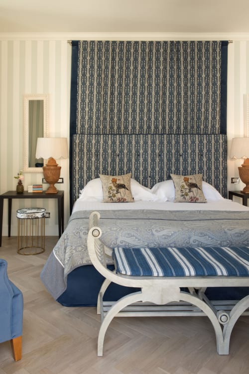 Cage 08 | Stool in Chairs by Bronzetto