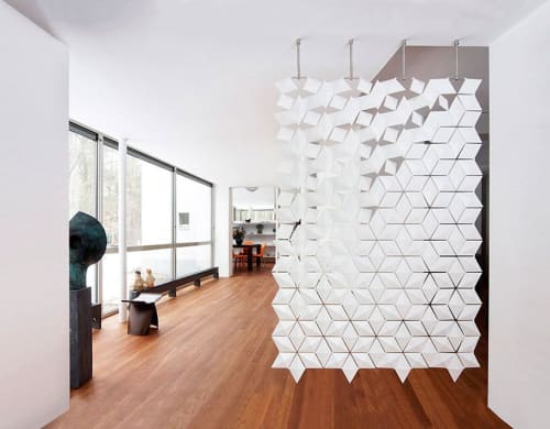 Facet hanging room divider 136 x 187cm | Decorative Objects by Bloomming, Bas van Leeuwen & Mireille Meijs