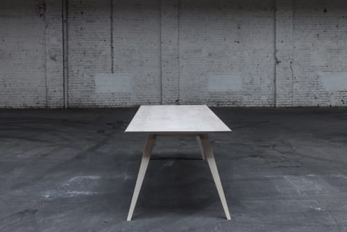 'SIMON' Dining Table | Tables by Ruben Deriemaeker (DERI3)