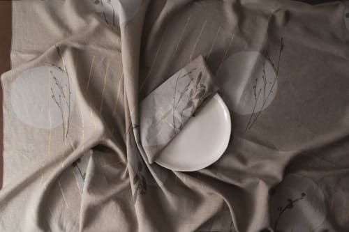MARA b Linen Tablecloth + Napkins | Tableware by Vilenica Studio