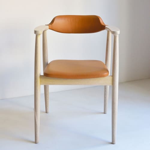 Dining Arm Chair SEIREN OAK | Armchair in Chairs by HACHI COLLECTIONS