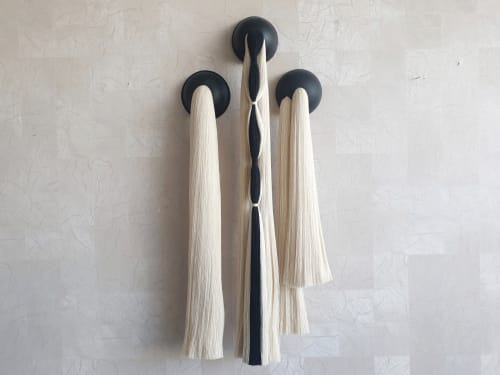 Mexican wall hanging, Boho woven wall sculpture | Wall Hangings by Sarmal Design