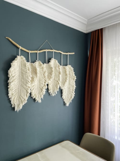 Neutral Shaggy Macrame Feathers/Leaves | Macrame Wall Hanging by Damla
