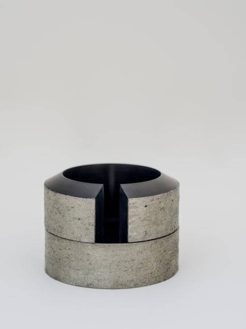 Corteccia -corian | Sculptures by gumdesign