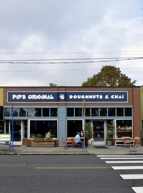Pip's | Signage by J&S Signs | Pip's Original Doughnuts & Chai in Portland